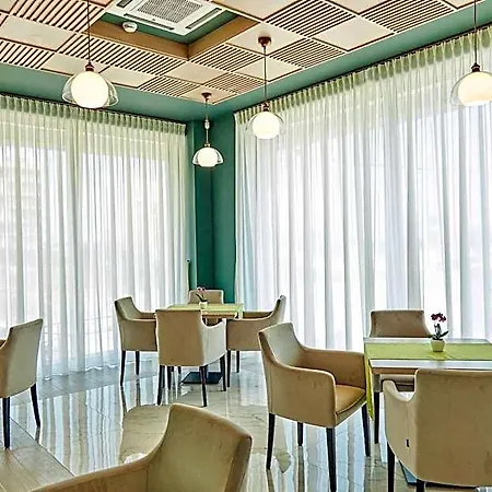 Azaleea Nord 3* Mamaja