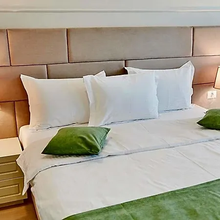 Hotel Azaleea Nord Mamaja